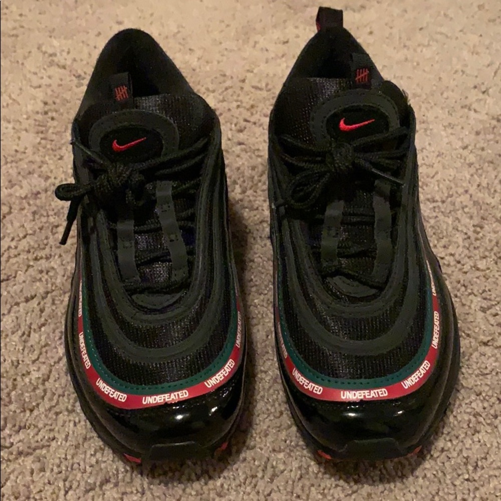 Nike undefeated